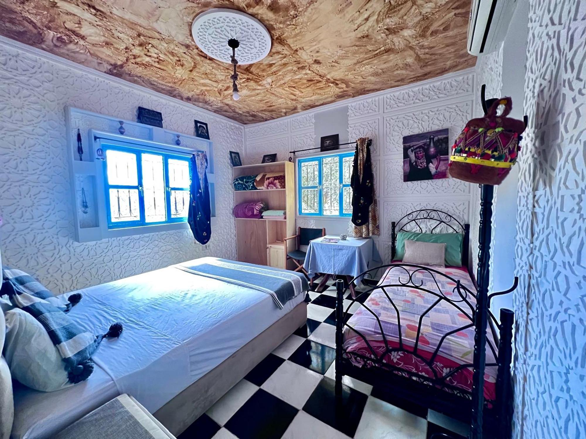 La Maison Traditionnelle Hotel Et Guesthouse Tafraout Exterior photo