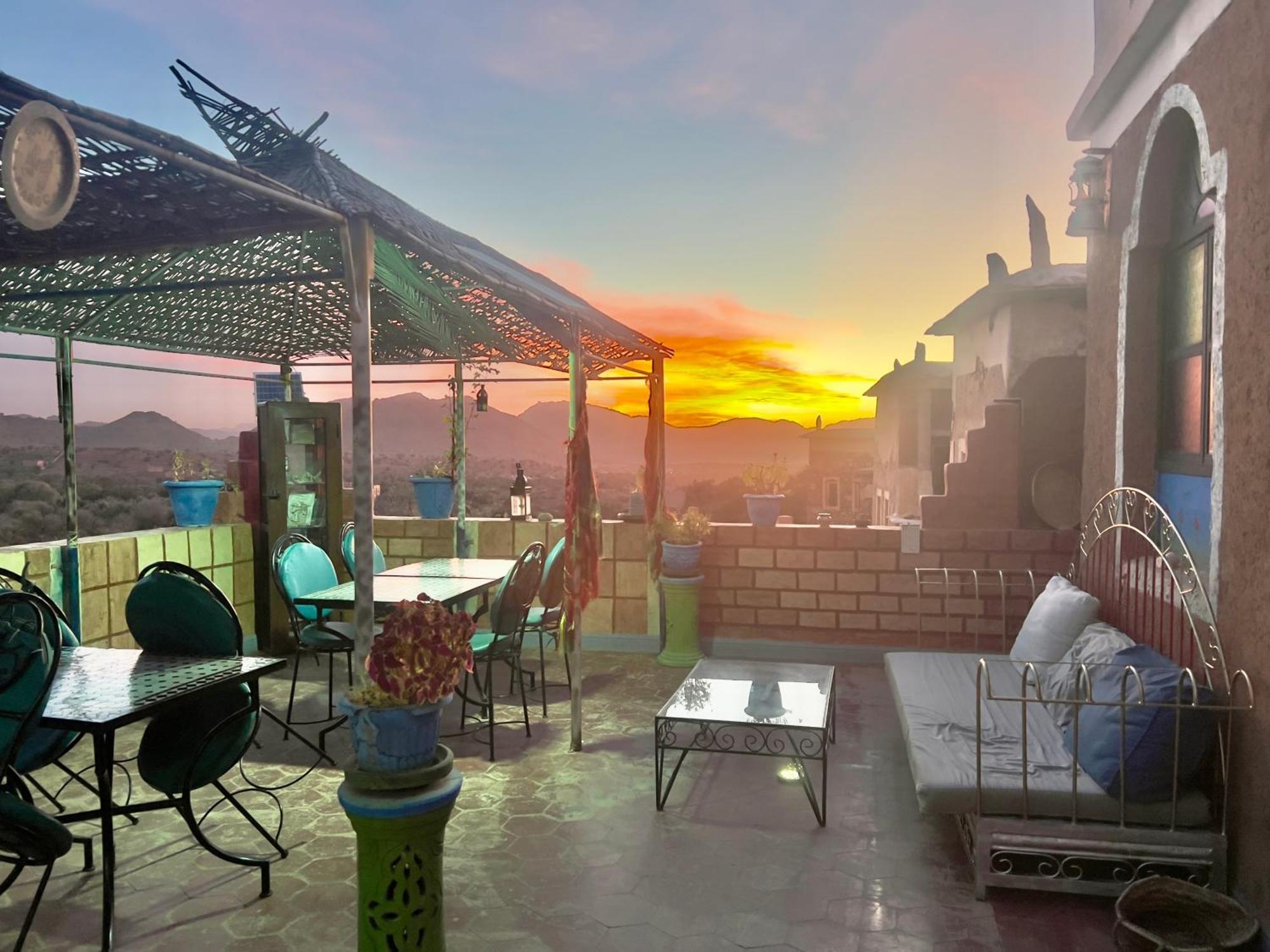 La Maison Traditionnelle Hotel Et Guesthouse Tafraout Exterior photo